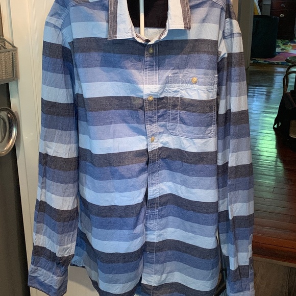 Sean John tailored fit 100 percent cotton button down. Worn‎ about 2x - Picture 1 of 5